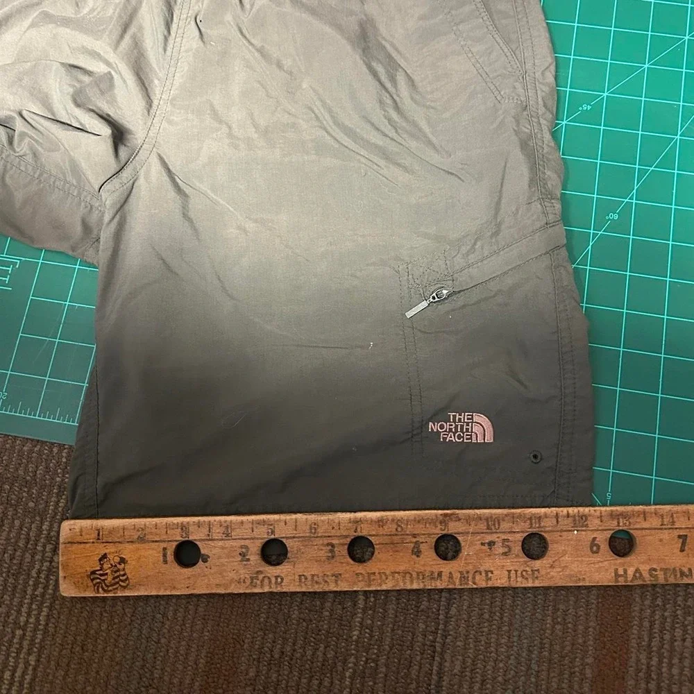 Vintage 90s The North Face Forest Green Hiking Belted Cargo Shorts Mens Medium